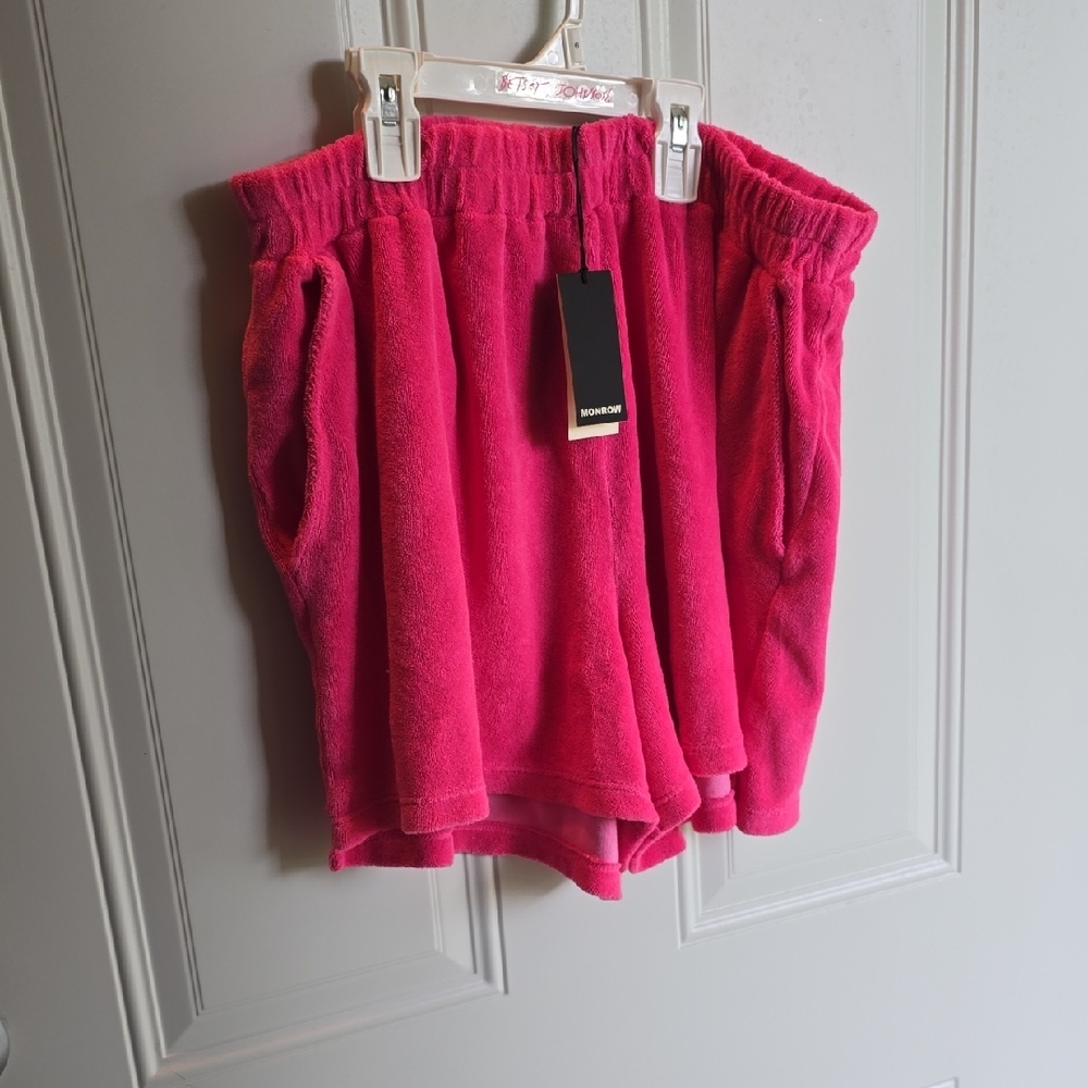 NWT Monrow Pink Women's Shorts.